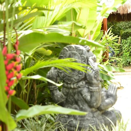 Moksha Surf Yoga Hotel Ubatuba Bagian luar foto
